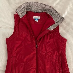 Women’s Red Columbia Quilted Vest, Size L